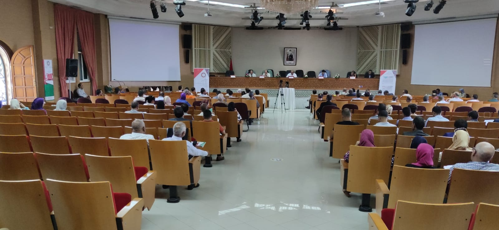 ندوة علمية بمكناس تقارب نجاعة المفوض القضائي ندوة علمية بمكناس تقارب نجاعة المفوض القضائي