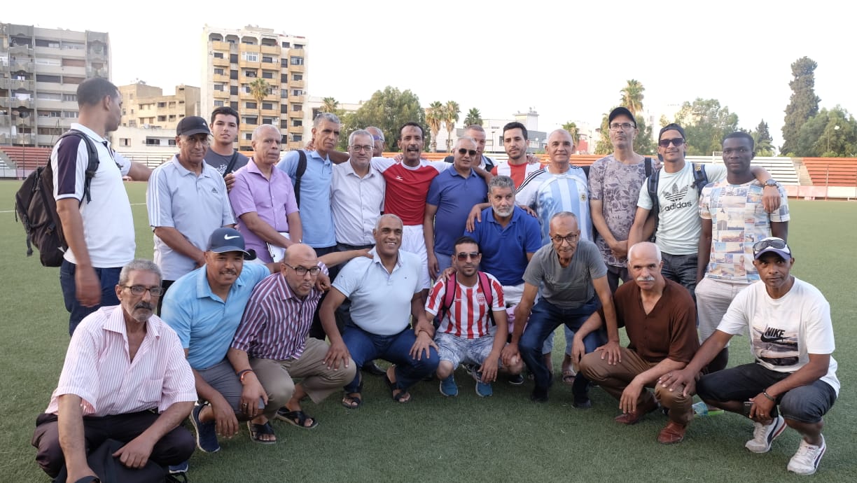 تكريم اللاعب السابق للكوديم “محسن الشوفي” أحد الوجوه التي اعطت الشيء الكثير للعاصمة الاسماعيلية تكريم اللاعب السابق للكوديم “محسن الشوفي” أحد الوجوه التي اعطت الشيء الكثير للعاصمة الاسماعيلية