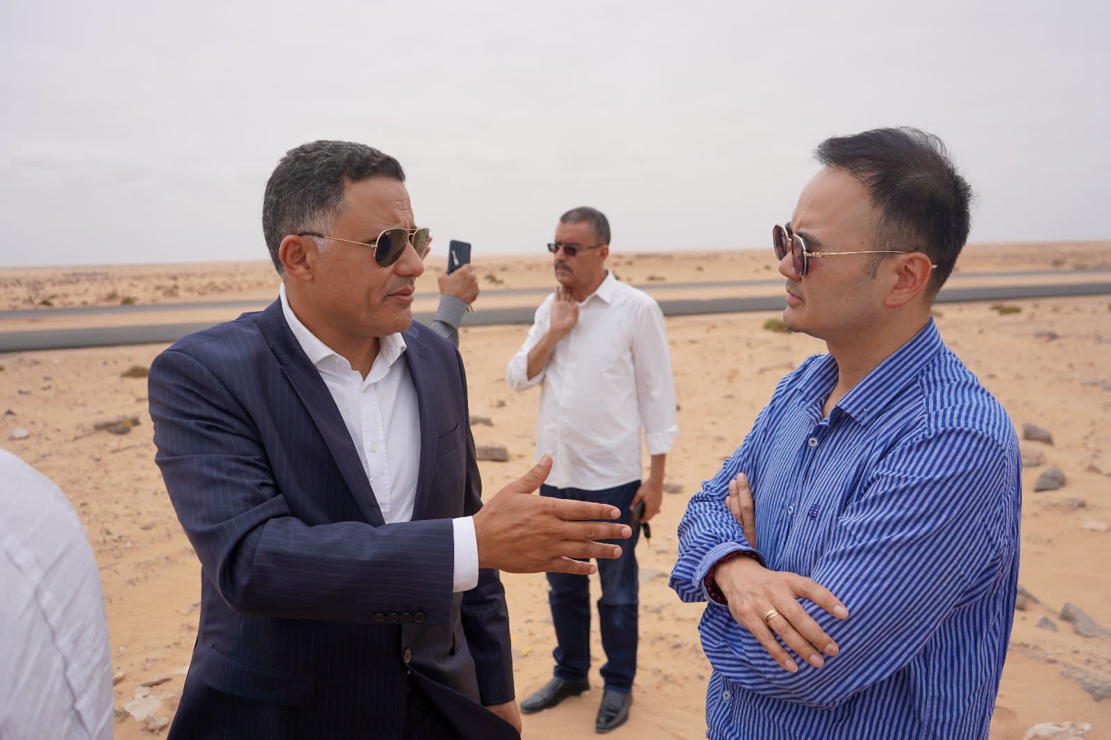 **العملاق الصيني **العملاق الصيني