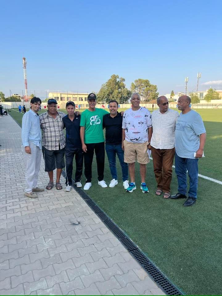 في مقابلة ودية مع فريق نادي مليلية قدماء النادي المكناسي يربطون الماضي بالحاضر فوق أرضية الملعب البلدي في مقابلة ودية مع فريق نادي مليلية قدماء النادي المكناسي يربطون الماضي بالحاضر فوق أرضية الملعب البلدي