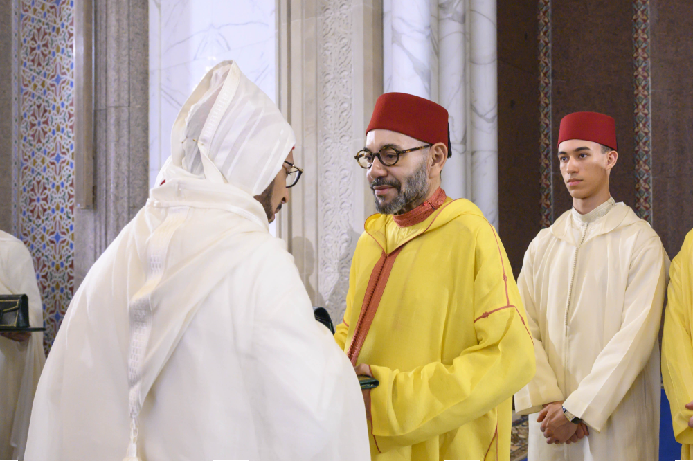 أمير المؤمنين يراسل رئيس الحكومة لإعادة النظر في مدونة الأسرة أمير المؤمنين يراسل رئيس الحكومة لإعادة النظر في مدونة الأسرة