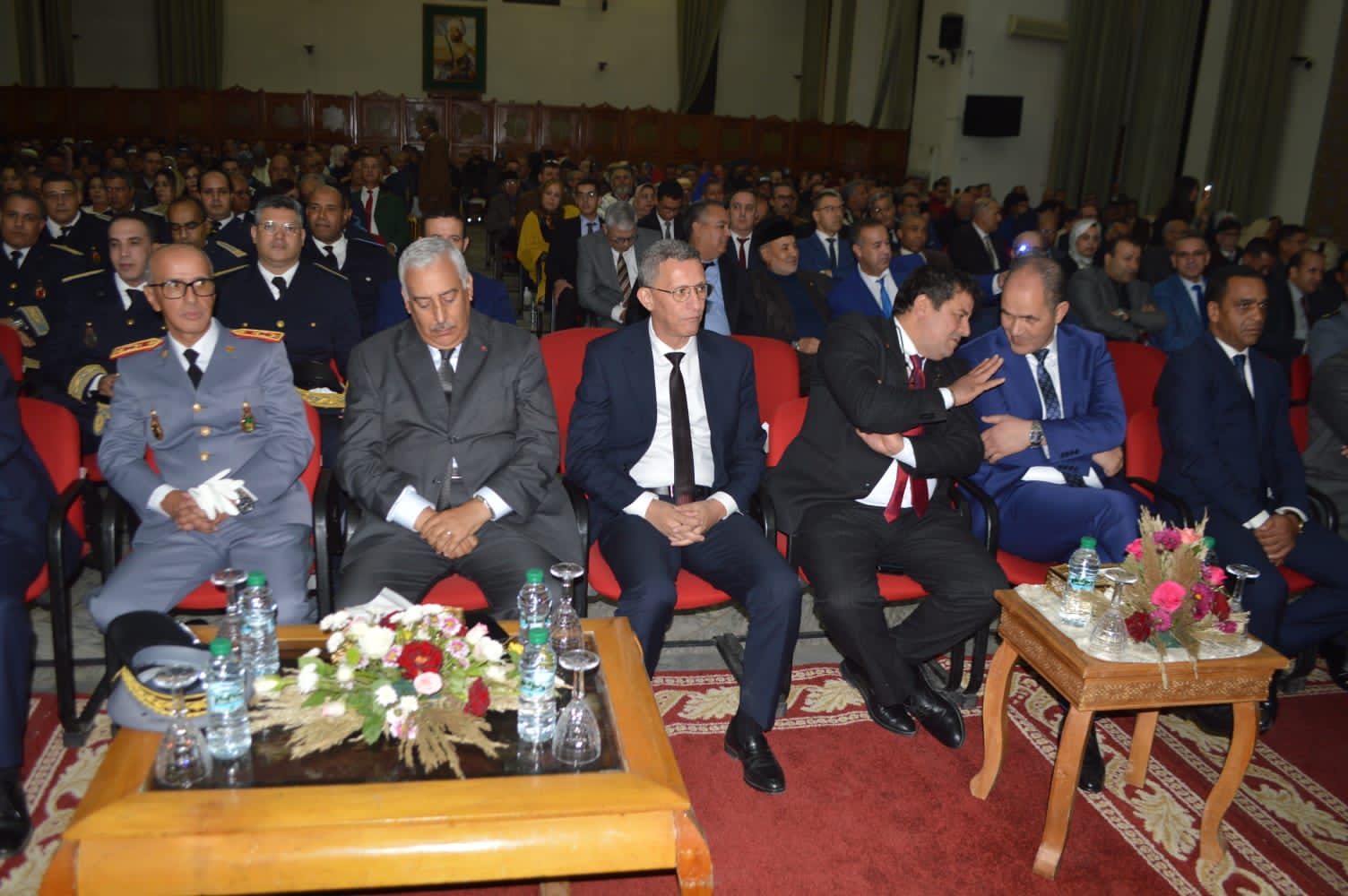 عامل عمالة مكناس يترأس مراسيم الإنصات للخطاب الملكي السامي بمناسبة الذكرى الـ 48 للمسيرة الخضراء المظفرة