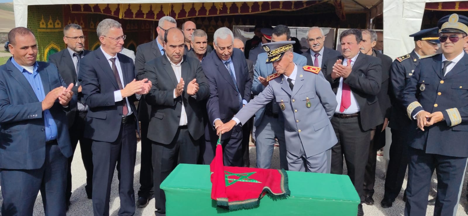 السيد عبدالغني الصبار عامل عمالة مكناس يعطي إنطلاقة مشاريع تنموية تزامنا مع الذكرى الـ 48 لانطلاق المسيرة الخضراء