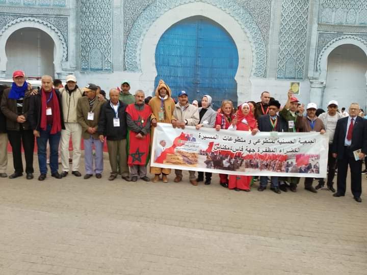 إطارات جمعوية محلية مكناسية، تحتفل بالذكرى 48 للمسيرة الخضراء المظفرة وسط مدينة مكناس . إطارات جمعوية محلية مكناسية، تحتفل بالذكرى 48 للمسيرة الخضراء المظفرة وسط مدينة مكناس .