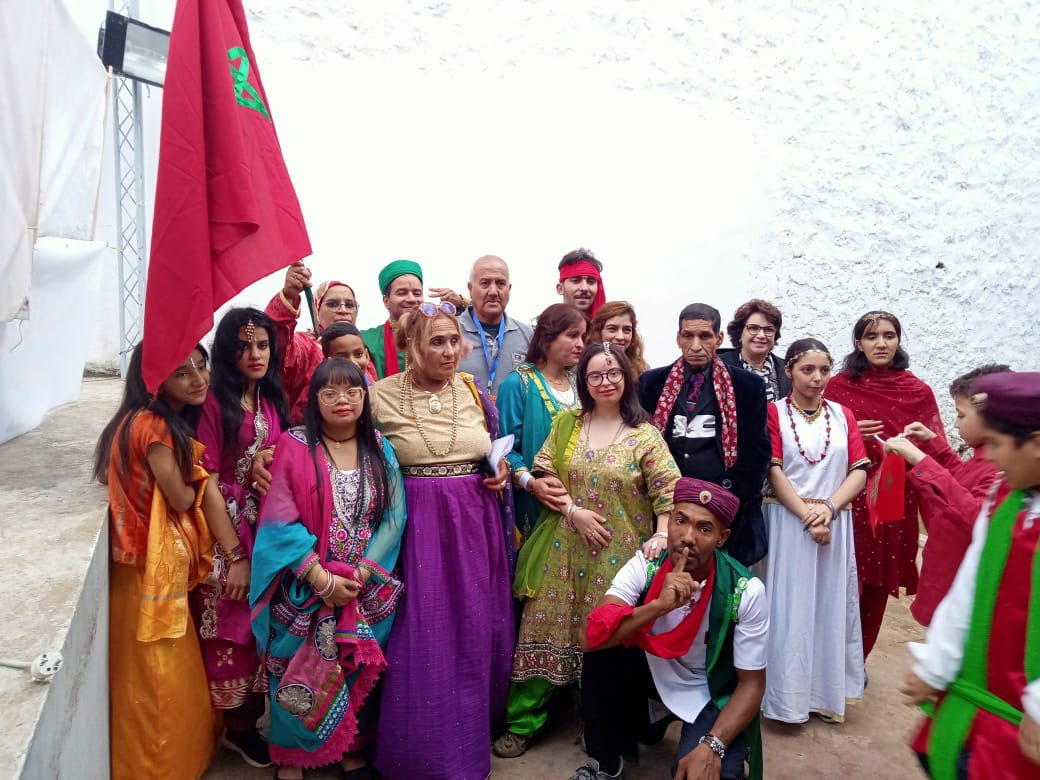 أمسية فنية بالمركب الثقافي ميشيل جوبير بمناسبة الذكرى 48 لانطلاق المسيرة الخضراء المظفرة . أمسية فنية بالمركب الثقافي ميشيل جوبير بمناسبة الذكرى 48 لانطلاق المسيرة الخضراء المظفرة .