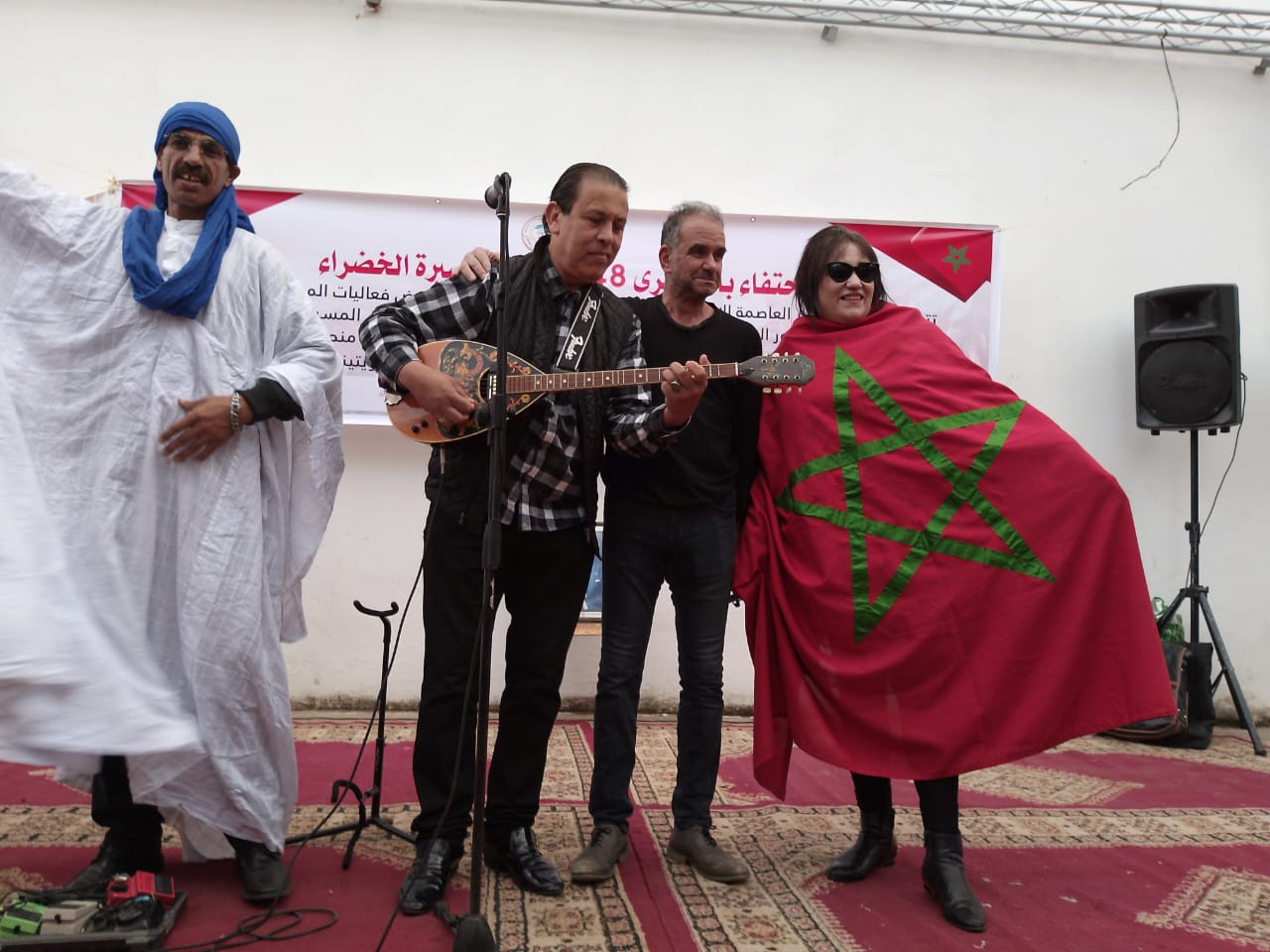 أمسية فنية بالمركب الثقافي ميشيل جوبير بمناسبة الذكرى 48 لانطلاق المسيرة الخضراء المظفرة . أمسية فنية بالمركب الثقافي ميشيل جوبير بمناسبة الذكرى 48 لانطلاق المسيرة الخضراء المظفرة .