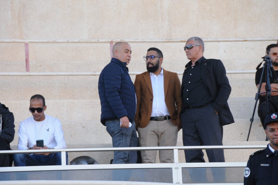 عزيمة الكوديم تسقط مقولة مزيانة لكوكب داخل أرضية الملعب الشرفي