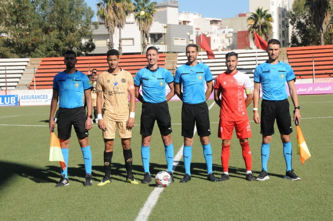 عزيمة الكوديم تسقط مقولة مزيانة لكوكب داخل أرضية الملعب الشرفي