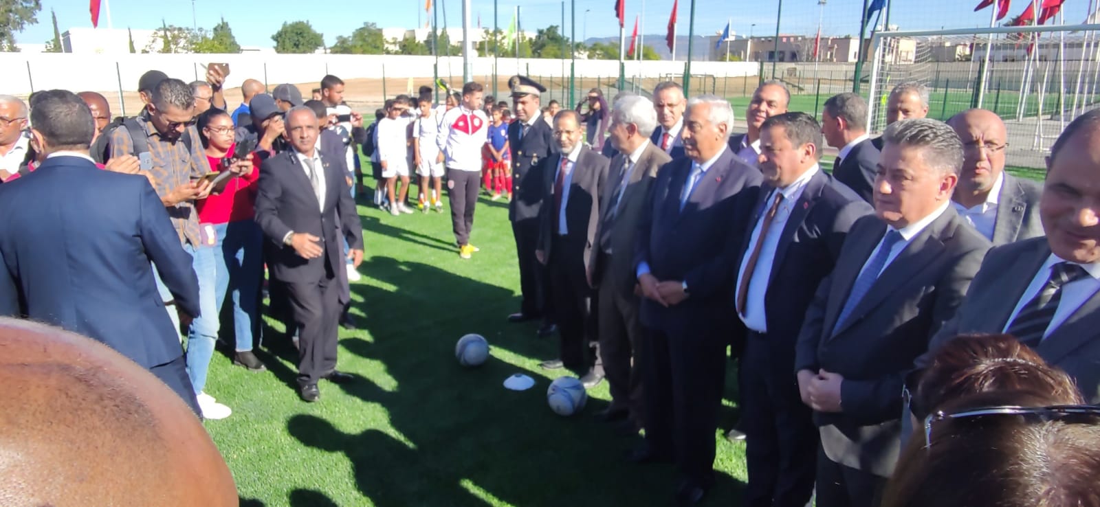 تدشين واعطاء انطلاقة لعدد من المشاريع ذات البعد الرياضي والثقافي والاجتماعي.. بعمالة مكناس تدشين واعطاء انطلاقة لعدد من المشاريع ذات البعد الرياضي والثقافي والاجتماعي.. بعمالة مكناس