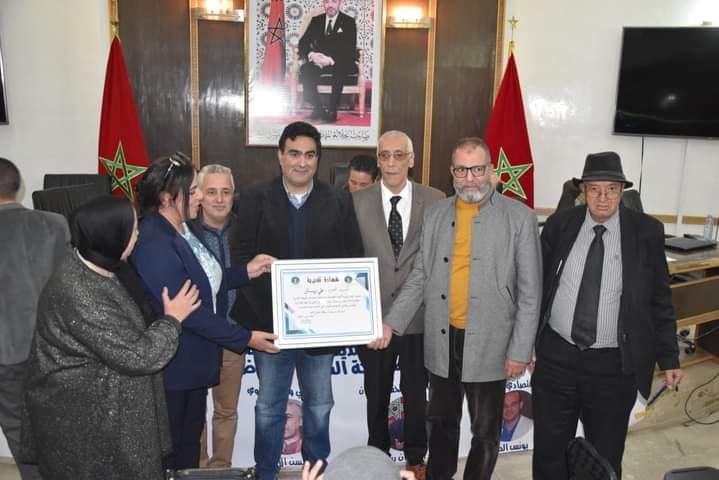 على غرار ما استفادت منه مجموعة من المدن المطالبة بحصة مكناس من دعم الدولة من خلال الميزانية المخصصة للجماعات على غرار ما استفادت منه مجموعة من المدن المطالبة بحصة مكناس من دعم الدولة من خلال الميزانية المخصصة للجماعات