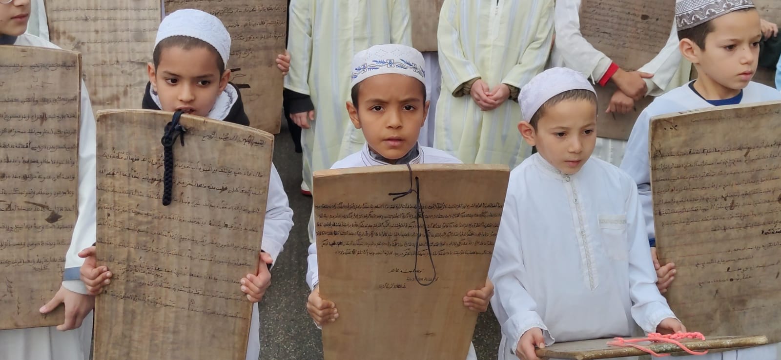 السيد عبدالغني الصبار عامل عمالة مكناس يترأس مراسيم صلاة الاستسقاء بمسجد ” محمد السادس بالمنظر الجميل