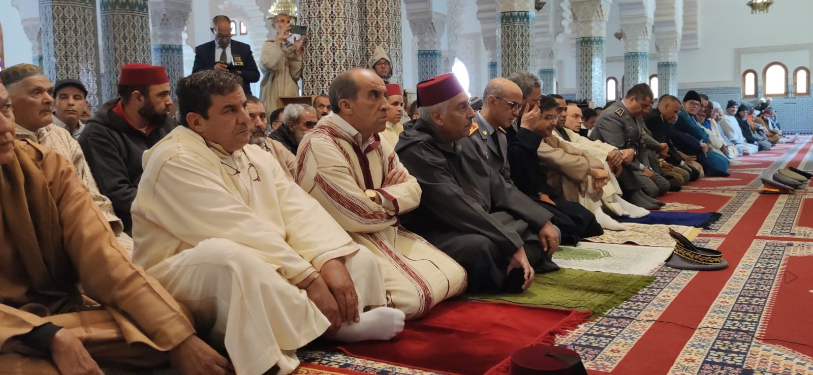 السيد عبدالغني الصبار عامل عمالة مكناس يترأس مراسيم صلاة الاستسقاء بمسجد ” محمد السادس بالمنظر الجميل