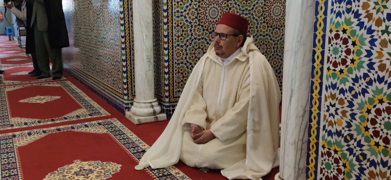 السيد عبدالغني الصبار عامل عمالة مكناس يترأس مراسيم صلاة الاستسقاء بمسجد ” محمد السادس بالمنظر الجميل