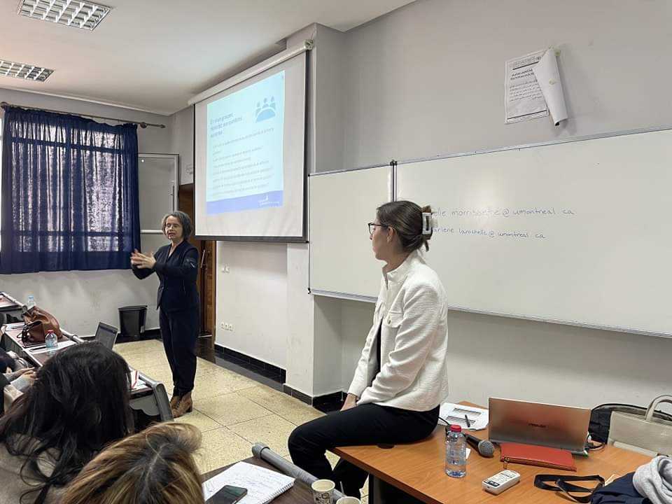 بحضور مهم للأساتذة والطلبة...المدرسة الوطنية للتجارة و التسيير بفاس تنظم ندوة دولية حول البحث النوعي بحضور مهم للأساتذة والطلبة...المدرسة الوطنية للتجارة و التسيير بفاس تنظم ندوة دولية حول البحث النوعي