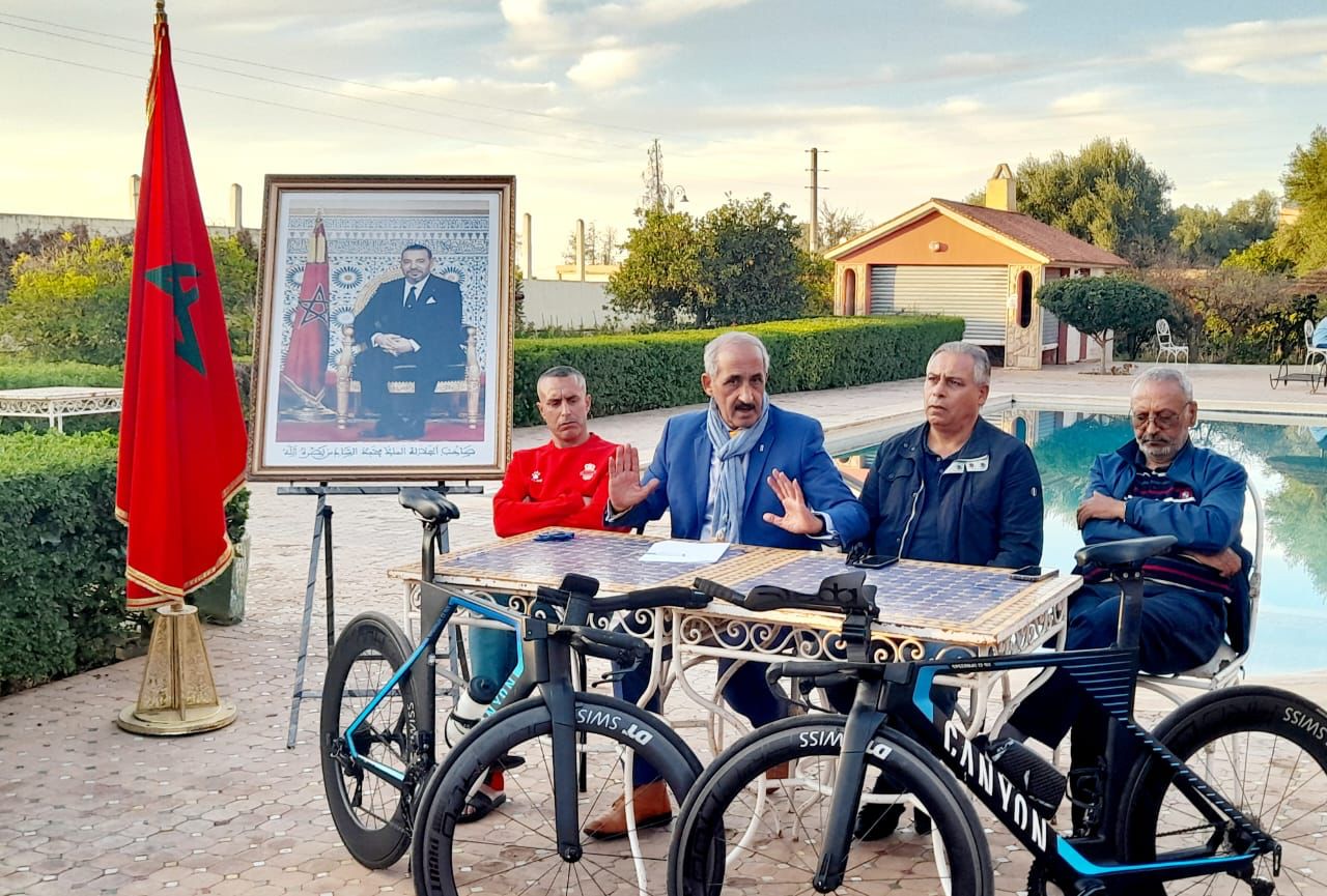 الدراجة المغربية : الابطال المغاربة يشاركون ف منافسات البطولة العربية لدراجة الطريق الرياض 2023، بمعناويات عالية . الدراجة المغربية : الابطال المغاربة يشاركون ف منافسات البطولة العربية لدراجة الطريق الرياض 2023، بمعناويات عالية .