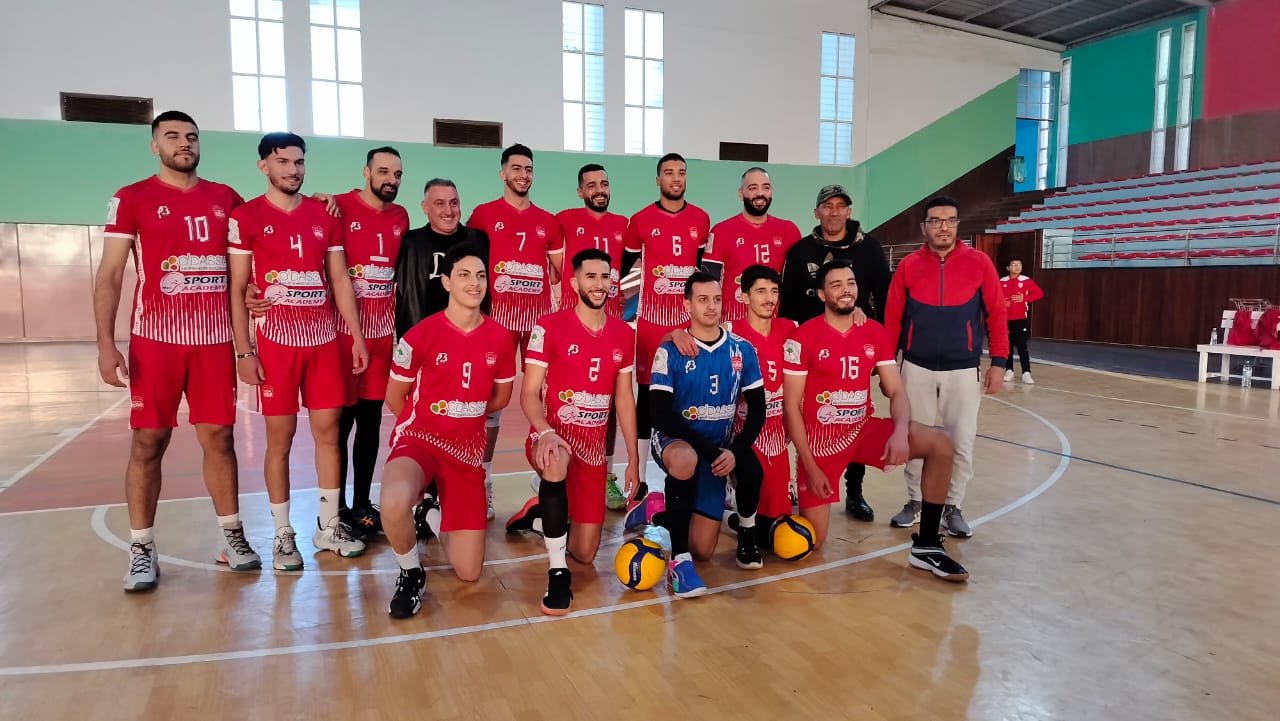 الكرة الطائرة المكناسية تحلق سماء وتفوز باستحقاق على الفريق اتحاد طنجة.