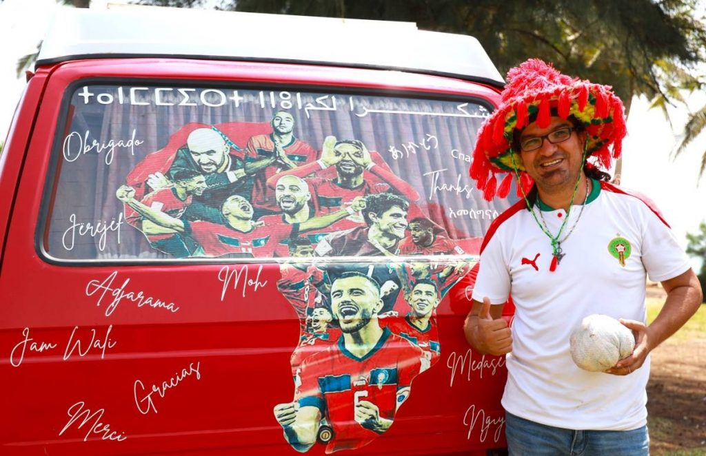 كأس إفريقيا للأمم 2023 .. حبا في كرة القدم ، عبد الله الصديق يتحمل كل الصعاب 