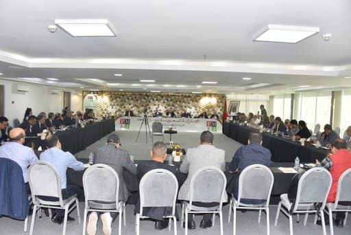 الاستاد محتات الرقاص رئيس الفيدرالية المــــــغربية لناشري الصحف يقدم التقرير العام باسم المكتب التنفيذي بمناسبة انعقاد الدورة الثانية للمجلس الوطني الفيدرالي الاستاد محتات الرقاص رئيس الفيدرالية المــــــغربية لناشري الصحف يقدم التقرير العام باسم المكتب التنفيذي بمناسبة انعقاد الدورة الثانية للمجلس الوطني الفيدرالي