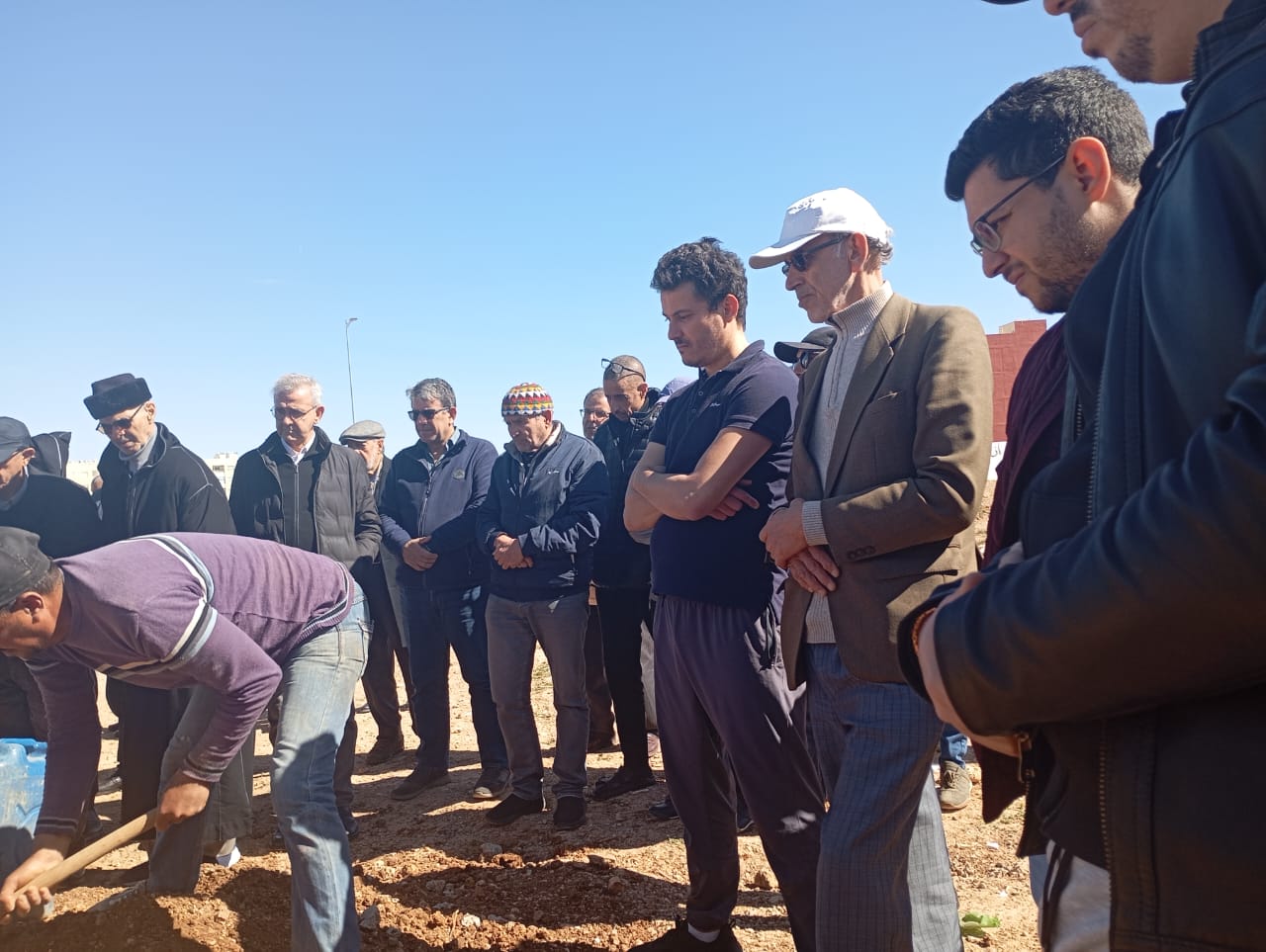 اسرة الصحة تودع أول طبيب إنعاش وتخدير بفاس، الى متواه الأخير الدكتور الحجازي عبد الرحيم اسرة الصحة تودع أول طبيب إنعاش وتخدير بفاس، الى متواه الأخير الدكتور الحجازي عبد الرحيم