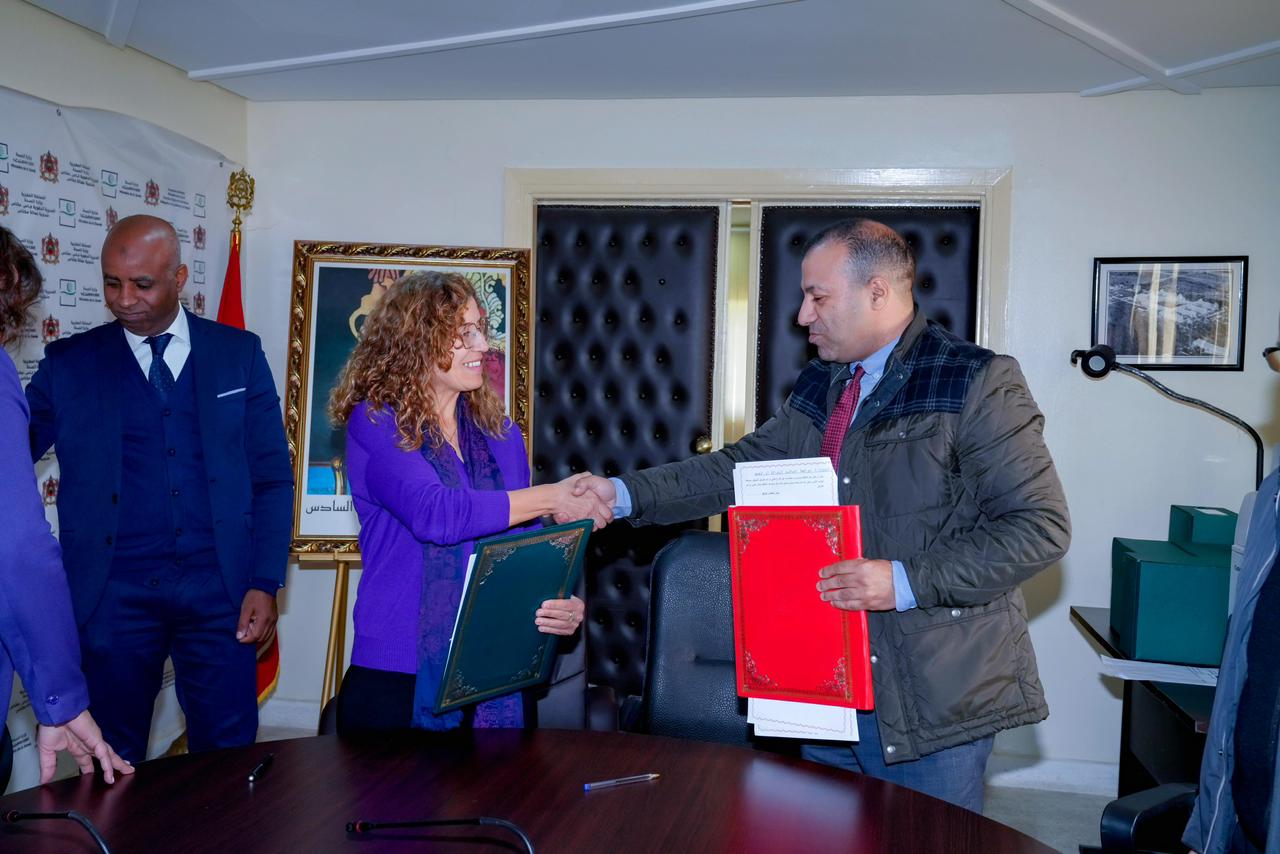 بعد توقيعه اتفاقية  تعاون مع  مندوبية  وزارة الصحة والحماية الاجتماعية بمكناس نادي ليونس كلوب السلام مكناس يعمق  انخراطه في دعم القطاع الصحي