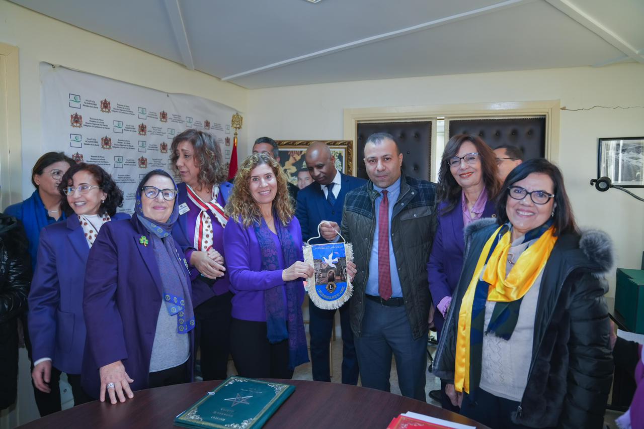 بعد توقيعه اتفاقية  تعاون مع  مندوبية  وزارة الصحة والحماية الاجتماعية بمكناس نادي ليونس كلوب السلام مكناس يعمق  انخراطه في دعم القطاع الصحي