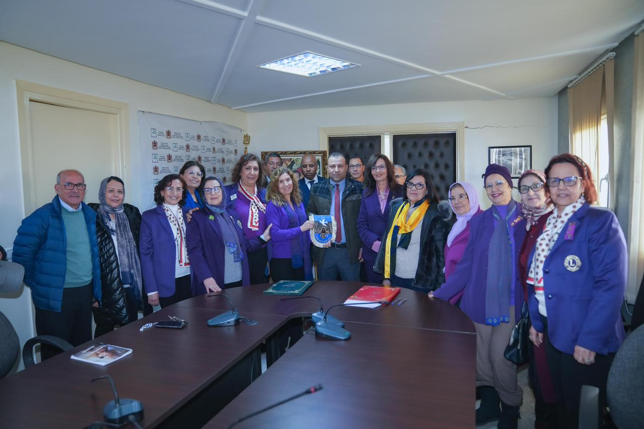 بعد توقيعه اتفاقية  تعاون مع  مندوبية  وزارة الصحة والحماية الاجتماعية بمكناس نادي ليونس كلوب السلام مكناس يعمق  انخراطه في دعم القطاع الصحي