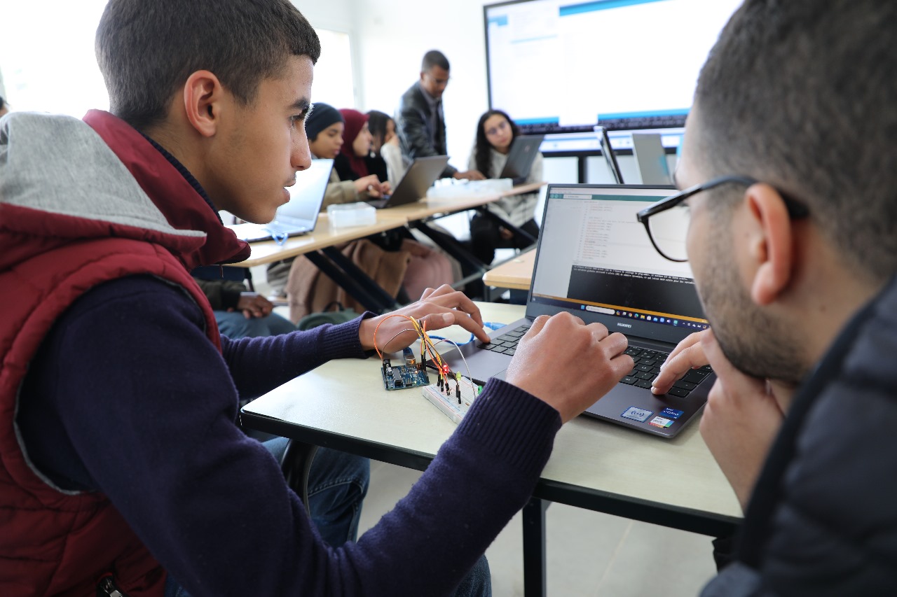 انطلاق نادي ربوتيك في المدرسة العليا للأساتذة بمكناس والقادم أفضل انطلاق نادي ربوتيك في المدرسة العليا للأساتذة بمكناس والقادم أفضل