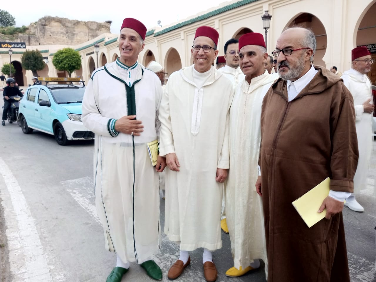 إحياء ذكرى الترحم السنوية على الأرواح المقدسة لأجداد سيدنا المنصور بالله هبة ملكية لشرفاء ومستضعفي الزوايا والأضرحة والمعوزين بالعاصمة الإسماعيلية مكناس إحياء ذكرى الترحم السنوية على الأرواح المقدسة لأجداد سيدنا المنصور بالله هبة ملكية لشرفاء ومستضعفي الزوايا والأضرحة والمعوزين بالعاصمة الإسماعيلية مكناس