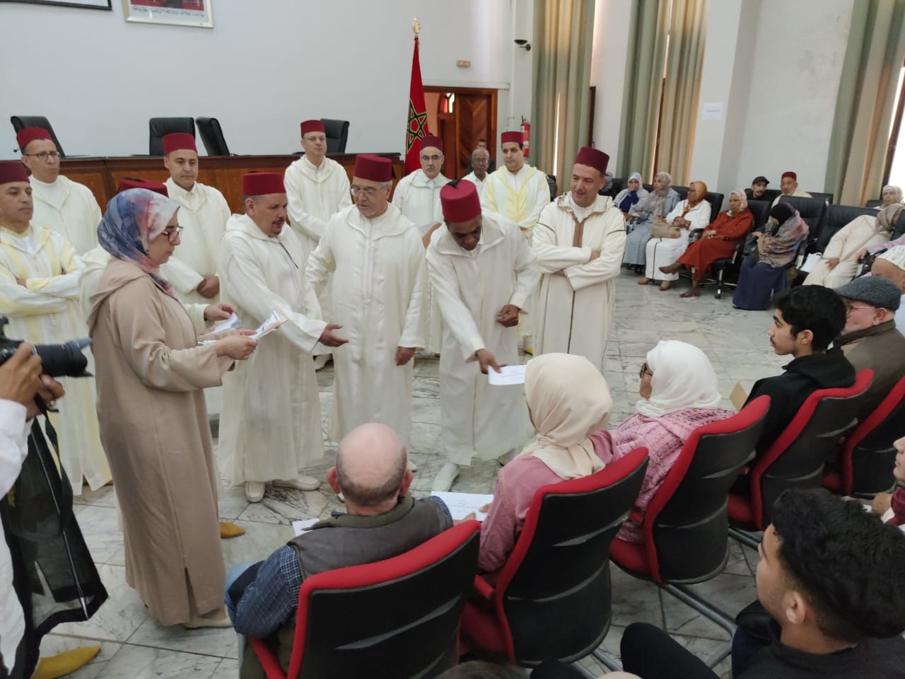 إحياء ذكرى الترحم السنوية على الأرواح المقدسة لأجداد سيدنا المنصور بالله هبة ملكية لشرفاء ومستضعفي الزوايا والأضرحة والمعوزين بالعاصمة الإسماعيلية مكناس إحياء ذكرى الترحم السنوية على الأرواح المقدسة لأجداد سيدنا المنصور بالله هبة ملكية لشرفاء ومستضعفي الزوايا والأضرحة والمعوزين بالعاصمة الإسماعيلية مكناس