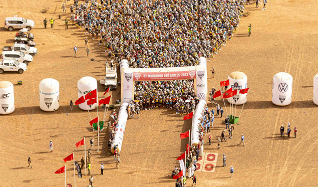 سيطرة مغربية على أولى مراحل الدورة الـ 38 لماراطون الرمال