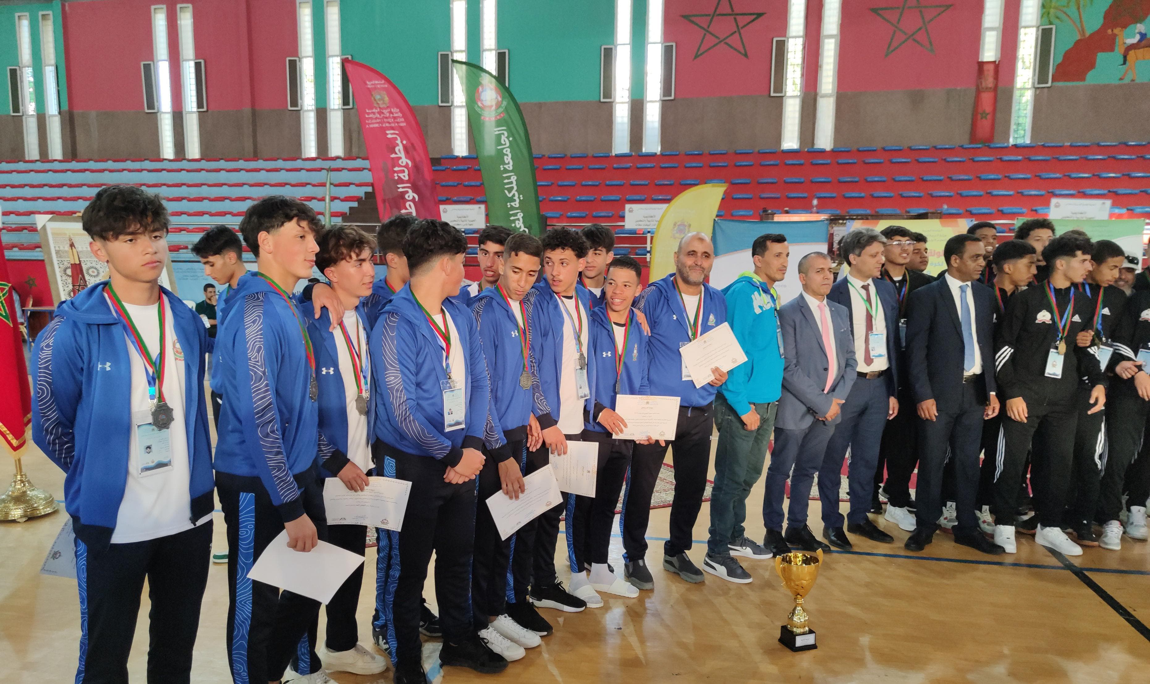 إسدال الستار على فعاليات البطولة الوطنية المدرسية بمكناس بمشاركة 600 تلميذ وتلميذة من مختلف ربوع المملكة إسدال الستار على فعاليات البطولة الوطنية المدرسية بمكناس بمشاركة 600 تلميذ وتلميذة من مختلف ربوع المملكة