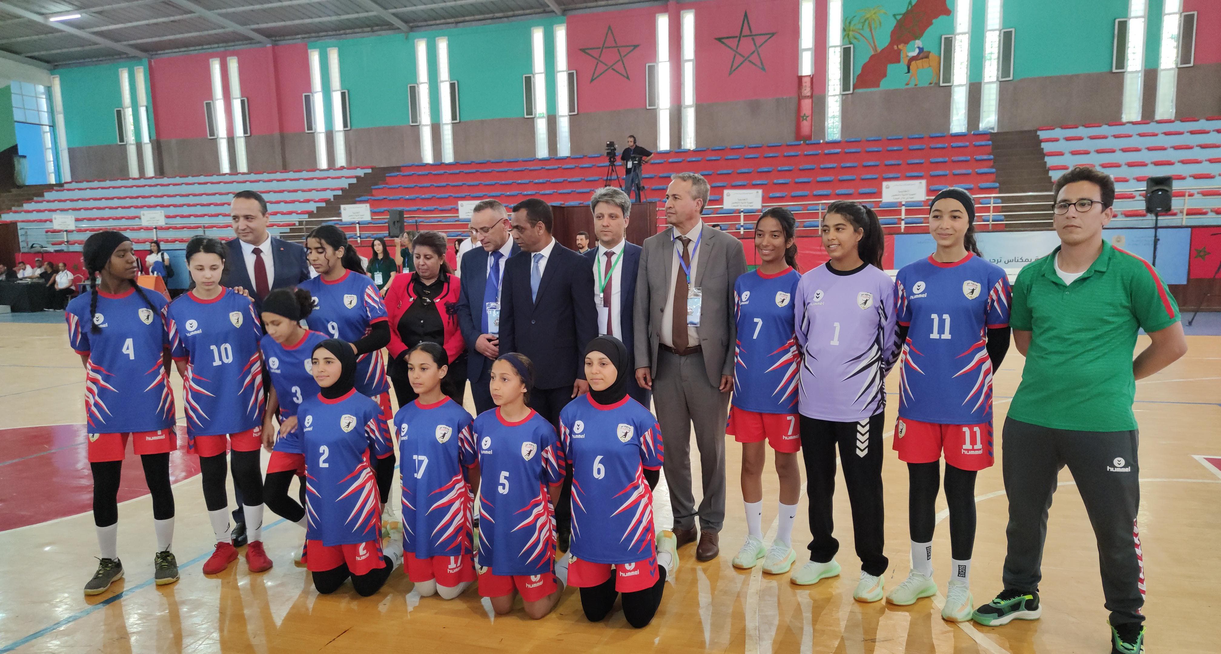 إسدال الستار على فعاليات البطولة الوطنية المدرسية بمكناس بمشاركة 600 تلميذ وتلميذة من مختلف ربوع المملكة إسدال الستار على فعاليات البطولة الوطنية المدرسية بمكناس بمشاركة 600 تلميذ وتلميذة من مختلف ربوع المملكة