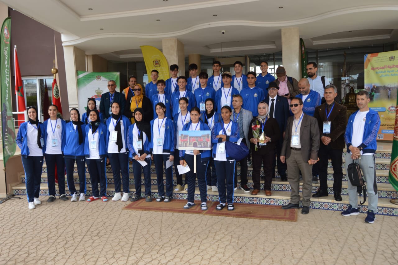 إسدال الستار على فعاليات البطولة الوطنية المدرسية بمكناس بمشاركة 600 تلميذ وتلميذة من مختلف ربوع المملكة إسدال الستار على فعاليات البطولة الوطنية المدرسية بمكناس بمشاركة 600 تلميذ وتلميذة من مختلف ربوع المملكة