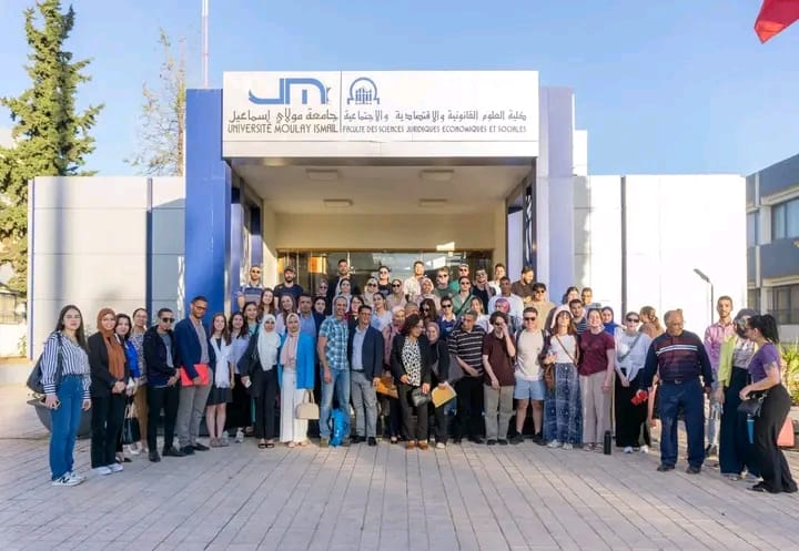 رئيس وأعضاء المنظمة المغربية للطفولة والشباب بمكناس  يستقبلون طلبة من كلية السياسة التطبيقية بجامعة Sherbrooke