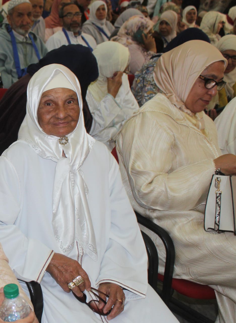 السيد عبدالغني الصبار عامل عمالة مكناس يستقبل الحجاج المتوجهين لاداء مناسك الحج