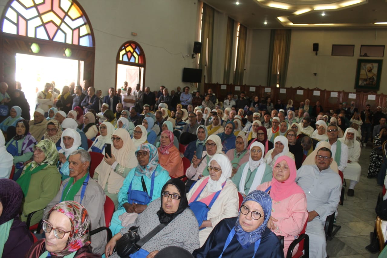 السيد عبدالغني الصبار عامل عمالة مكناس يستقبل الحجاج المتوجهين لاداء مناسك الحج