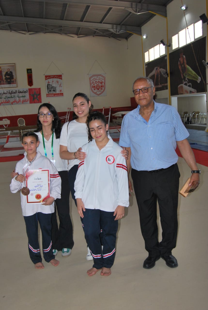 تحت إشراف الجامعة الملكية المغربية للجمباز نظم النادي الرياضي المكناسي للجمباز الفني بطولة المغرب في الجمباز فردي عام . للبراعم ما قبل الشبان و شبان إناث وذكور بمكناس . تحت إشراف الجامعة الملكية المغربية للجمباز نظم النادي الرياضي المكناسي للجمباز الفني بطولة المغرب في الجمباز فردي عام . للبراعم ما قبل الشبان و شبان إناث وذكور بمكناس .