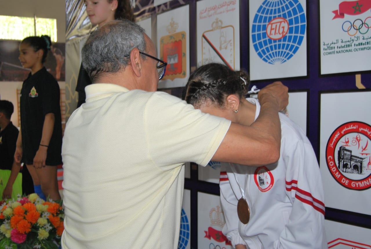 تحت إشراف الجامعة الملكية المغربية للجمباز نظم النادي الرياضي المكناسي للجمباز الفني بطولة المغرب في الجمباز فردي عام . للبراعم ما قبل الشبان و شبان إناث وذكور بمكناس . تحت إشراف الجامعة الملكية المغربية للجمباز نظم النادي الرياضي المكناسي للجمباز الفني بطولة المغرب في الجمباز فردي عام . للبراعم ما قبل الشبان و شبان إناث وذكور بمكناس .