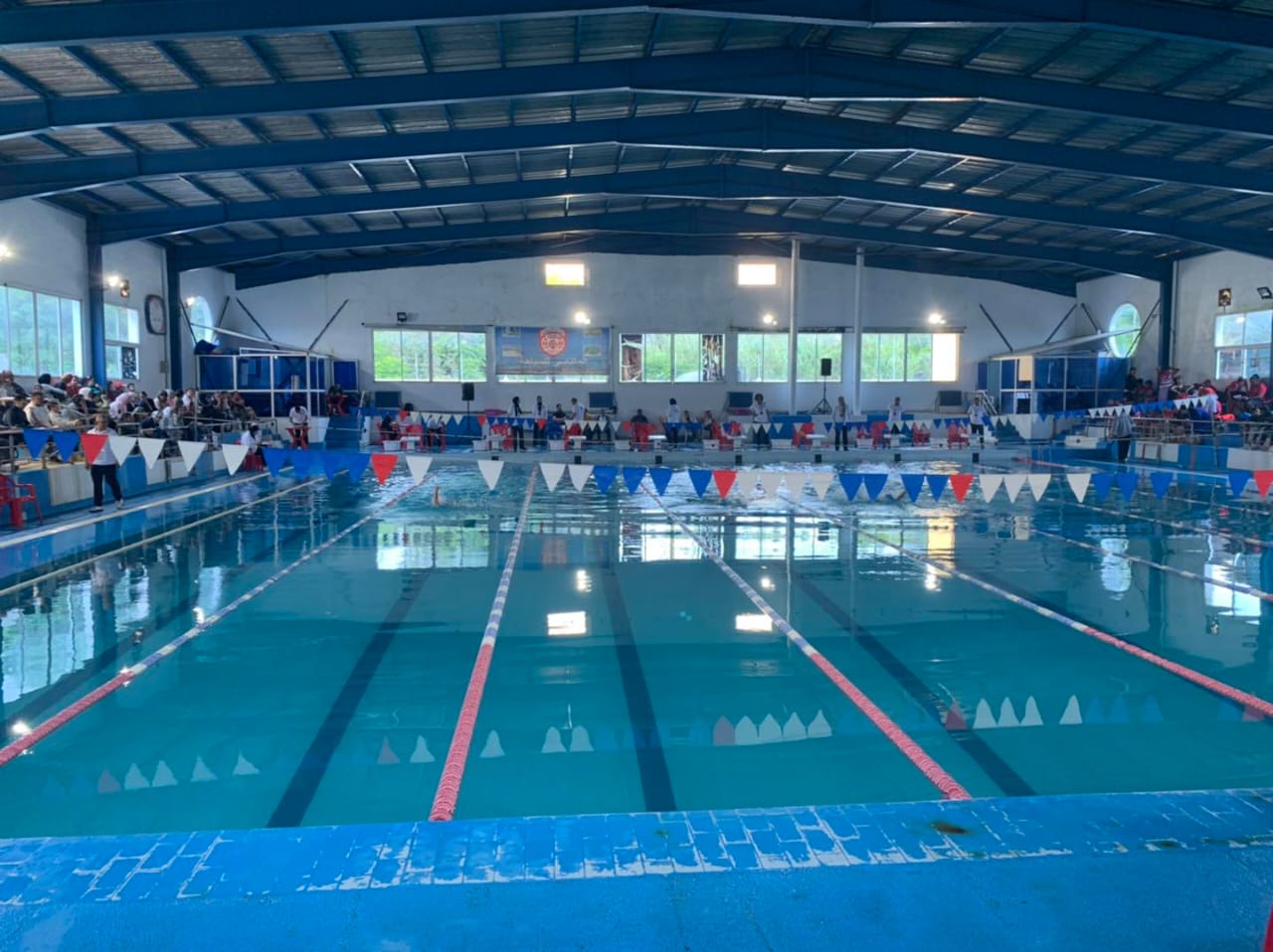 كروم :المسبح المغطى الثاني إضافة نوعية ،وهمنا اليوم،الاستثمار في العنصر البشري لاستعادة أمجاد السباحة المكناسية كروم :المسبح المغطى الثاني إضافة نوعية ،وهمنا اليوم،الاستثمار في العنصر البشري لاستعادة أمجاد السباحة المكناسية