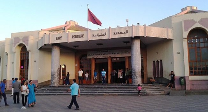 المحطة الطرقية بمكناس فوضى عارمة بالمرفق في عز عطلة عيد الأضحى والمهنيون يطالبون بتدخل الجهات المسؤولة لاحتواء الوضع الراهن