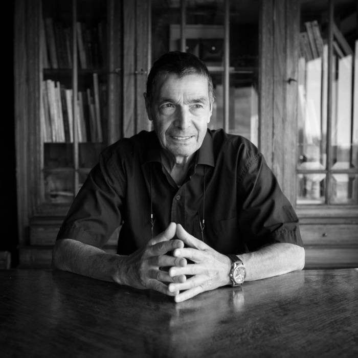 الصحافي أنس لحريشي في ذمة الله الصحافي أنس لحريشي في ذمة الله