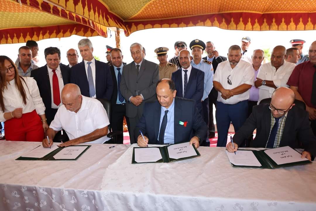 محمد صديقي يقوم بتدشين قسم التكنولوجيا الغذائية بمكناس ويعطي انطلاق أشغال بناء سوق الجملة الخاص بالأسماك بفاس محمد صديقي يقوم بتدشين قسم التكنولوجيا الغذائية بمكناس ويعطي انطلاق أشغال بناء سوق الجملة الخاص بالأسماك بفاس