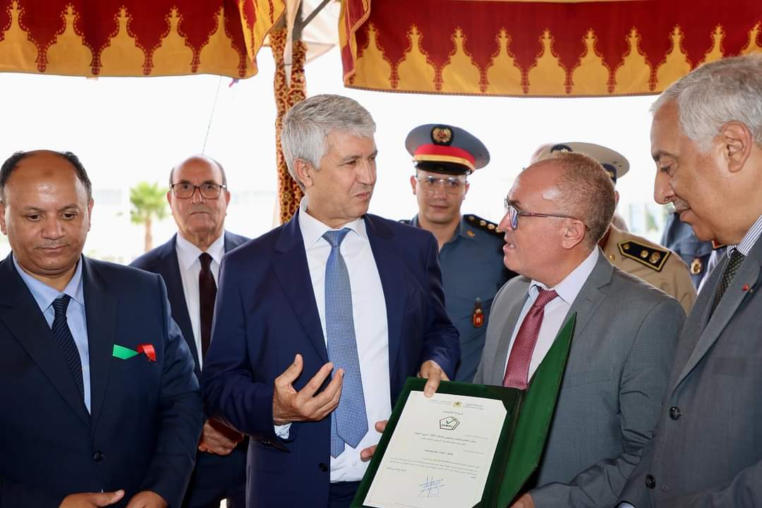 محمد صديقي يقوم بتدشين قسم التكنولوجيا الغذائية بمكناس ويعطي انطلاق أشغال بناء سوق الجملة الخاص بالأسماك بفاس محمد صديقي يقوم بتدشين قسم التكنولوجيا الغذائية بمكناس ويعطي انطلاق أشغال بناء سوق الجملة الخاص بالأسماك بفاس