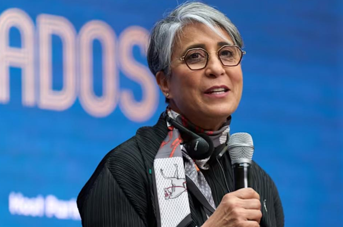 نوال المتوكل “فخورة” بإعادة انتخابها نائبة لرئيس اللجنة الأولمبية الدولية، وتأمل أن يحصد المغرب أكبر عدد من الميداليات في الأولمبياد نوال المتوكل “فخورة” بإعادة انتخابها نائبة لرئيس اللجنة الأولمبية الدولية، وتأمل أن يحصد المغرب أكبر عدد من الميداليات في الأولمبياد