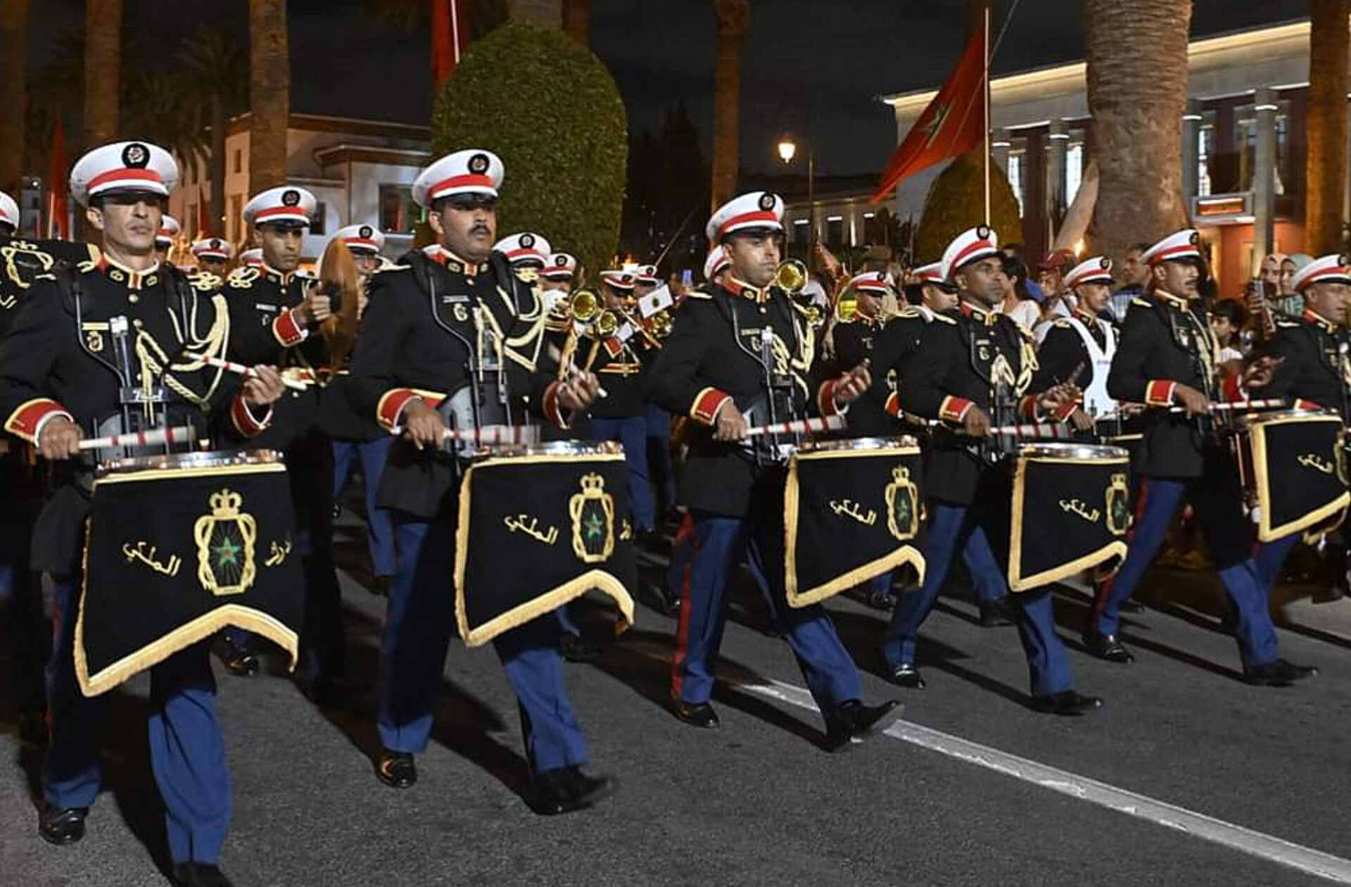 تطوان : عرض موسيقي مشترك يسدل الستار على الملتقى الدولي الأول للموسيقى العسكرية تطوان : عرض موسيقي مشترك يسدل الستار على الملتقى الدولي الأول للموسيقى العسكرية