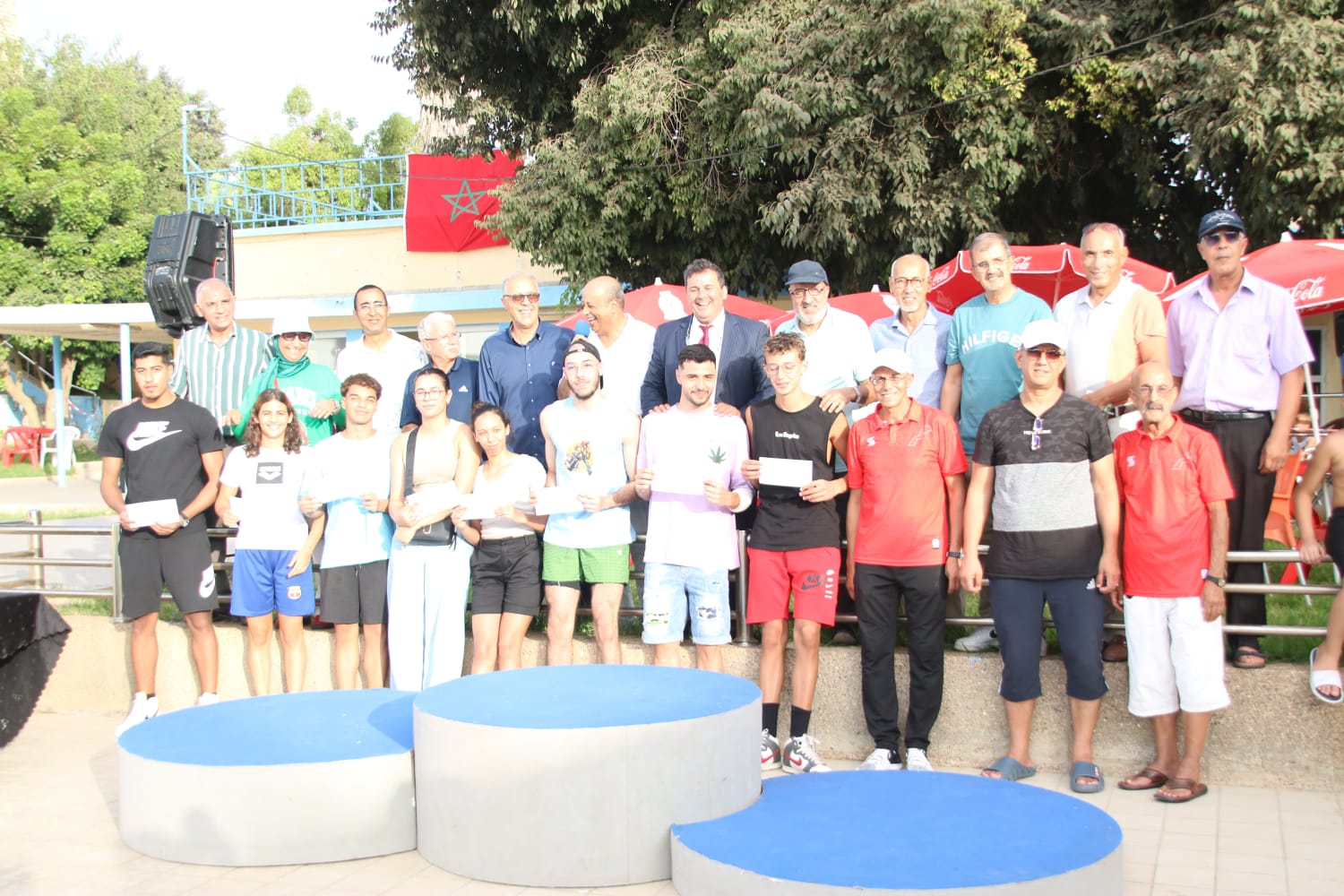 النادي المكناسي للسباحة يحتفل بذكرى 25 لعيد العرش المجيد ويوزع منحا تحفيزية بالمناسبة على أبطاله النادي المكناسي للسباحة يحتفل بذكرى 25 لعيد العرش المجيد ويوزع منحا تحفيزية بالمناسبة على أبطاله