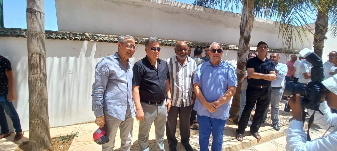 بحضور رئيسي مجلسي النواب والمستشارين العاصمة الإسماعيلية تودع الحاج محمد القندوسي الى متواه الأخير بحضور رئيسي مجلسي النواب والمستشارين العاصمة الإسماعيلية تودع الحاج محمد القندوسي الى متواه الأخير