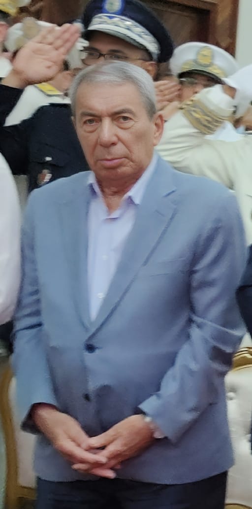 بحضور رئيسي مجلسي النواب والمستشارين العاصمة الإسماعيلية تودع الحاج محمد القندوسي الى متواه الأخير بحضور رئيسي مجلسي النواب والمستشارين العاصمة الإسماعيلية تودع الحاج محمد القندوسي الى متواه الأخير