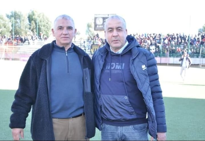 ما أشرقت في الكون حضارة إلا وكانت من ضياء المعلم ما أشرقت في الكون حضارة إلا وكانت من ضياء المعلم