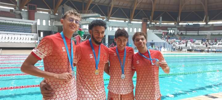 رئيس النادي المكناسي للسباحة يشيد بالمشاركة المشرفة لممثلي الكوديم  بالبطولة العربية بمصر